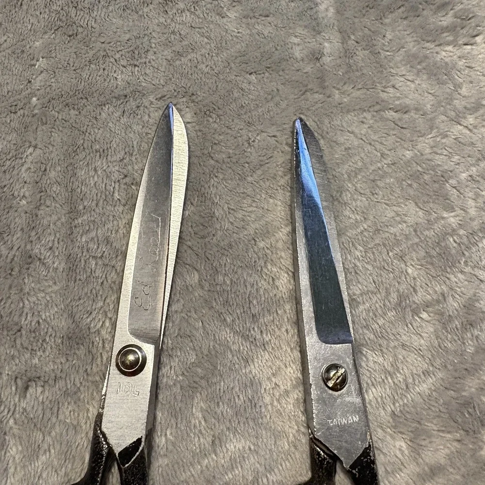 IDL vintage scissors
